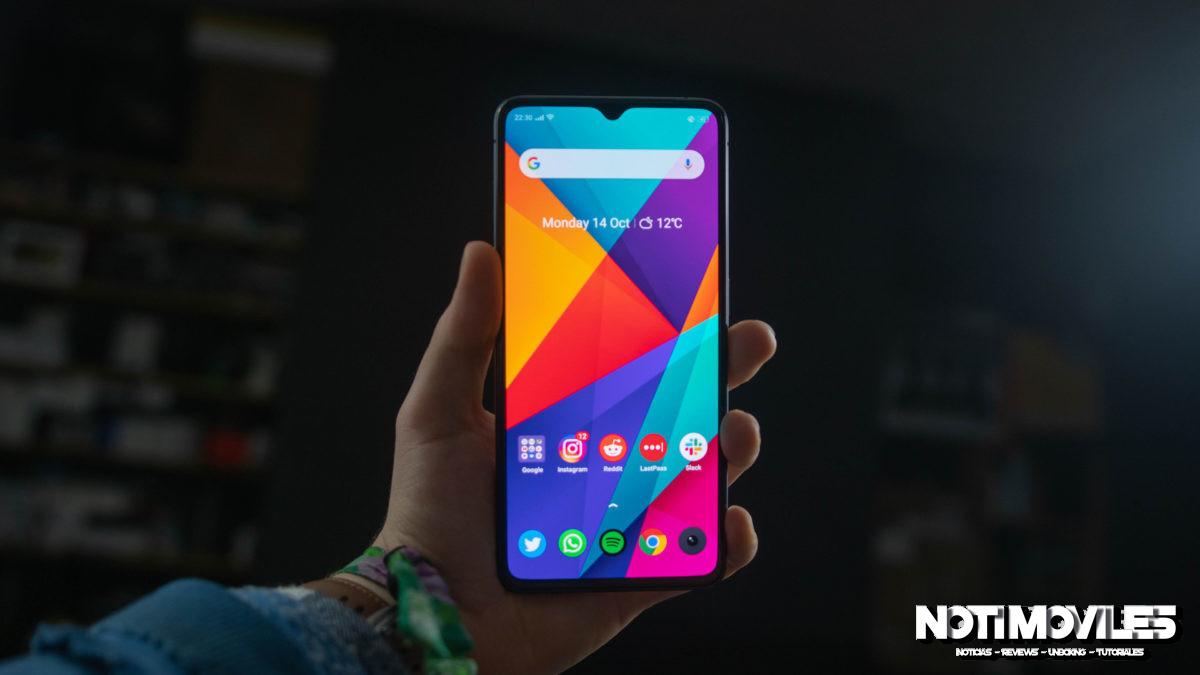 Realme-X2-Pro-holding-it-out-in-the-hand-from-another-angle-1-1200x675.jpg