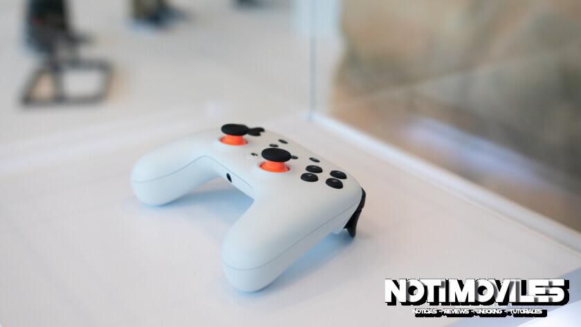 Stadia-Controller-white-840x473.jpg