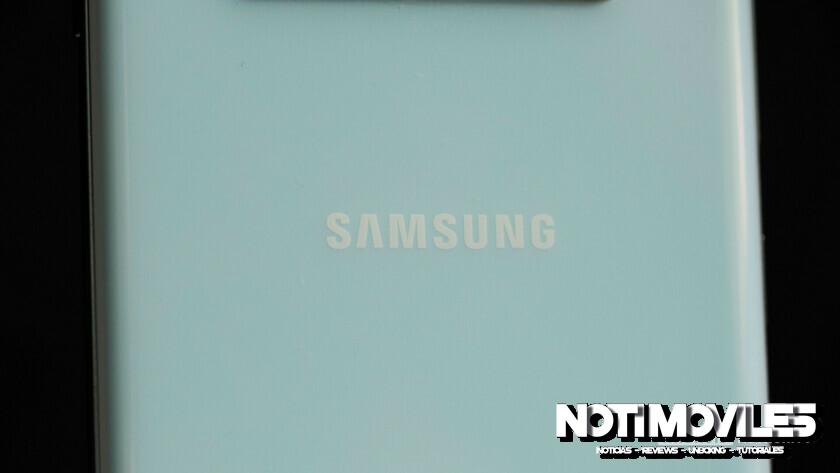 Samsung-Galaxy-S10-Plus-Samsung-logo-18-of-18-840x473.jpg