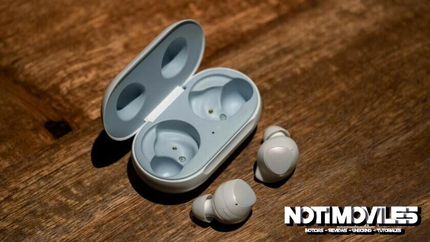 Samsung-Galaxy-Buds-layed-out-3-of-9-840x473.jpg